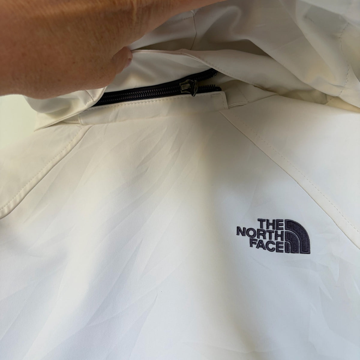 The North Face Womens White Insulated Ski Jacket Hooded PrimaLoft Size S