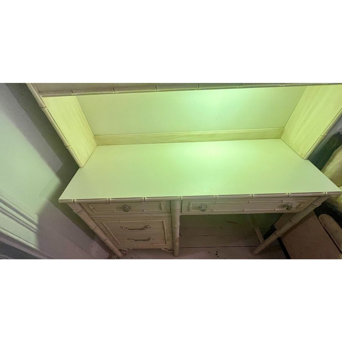 Sunday P/U Hoboken Grandmillenial Thomasville Desk + Hutch | Palm Beach Bamboo
