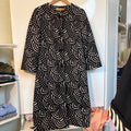 Vintage Nipon Lady Black White Embroidered Cutwork Statement Coat