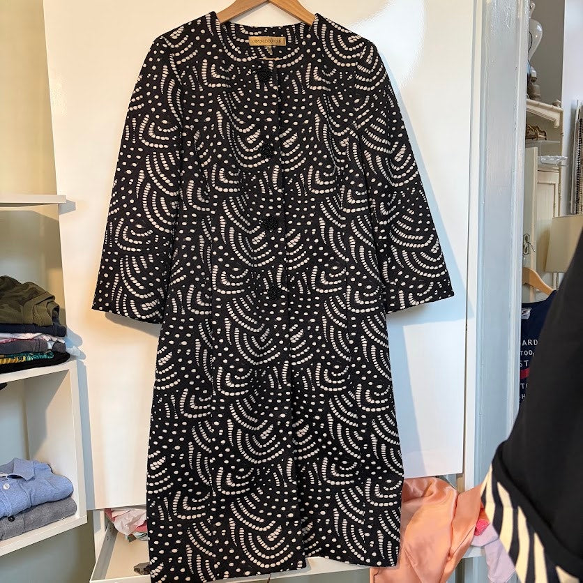Vintage Nipon Lady Black White Embroidered Cutwork Statement Coat