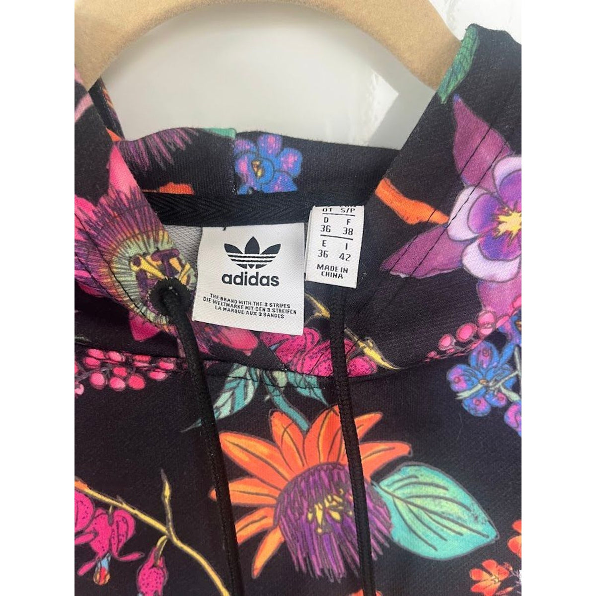 Adidas Poisonous Garden Floral Cropped Hoodie Sweatshirt Logo 3 Stripes RARE S